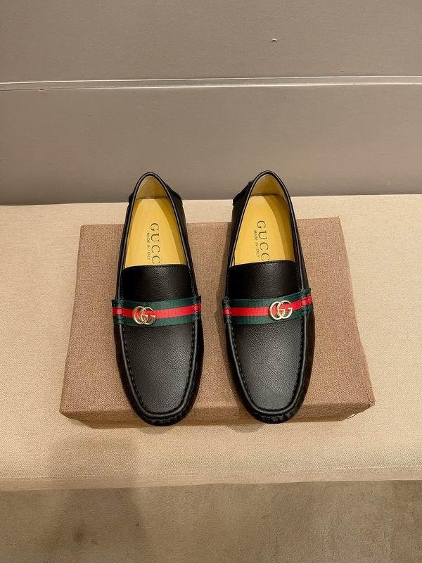 Gucci Men's Shoes 960